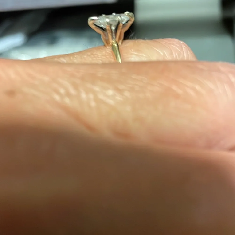 Beautiful 1 carat REAL Marquise cut diamond ring. - Picture 7 of 7